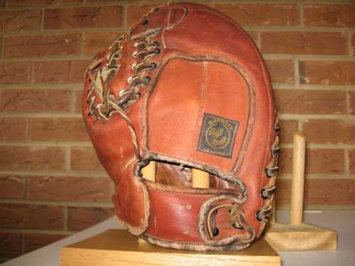 Babe Young Sonnett Back